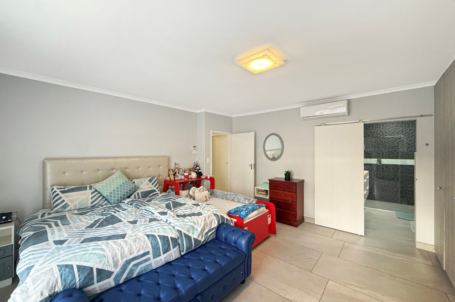 2 Bedroom Property for Sale in Welgelegen 3 Western Cape